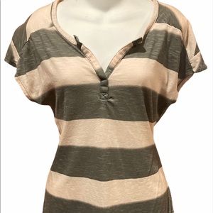 Women’s Size M Thyme & Honey Shirt